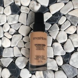 SMASHBOX SKIN 15 HOUR WEAR HYDRATING FOUNDATION
